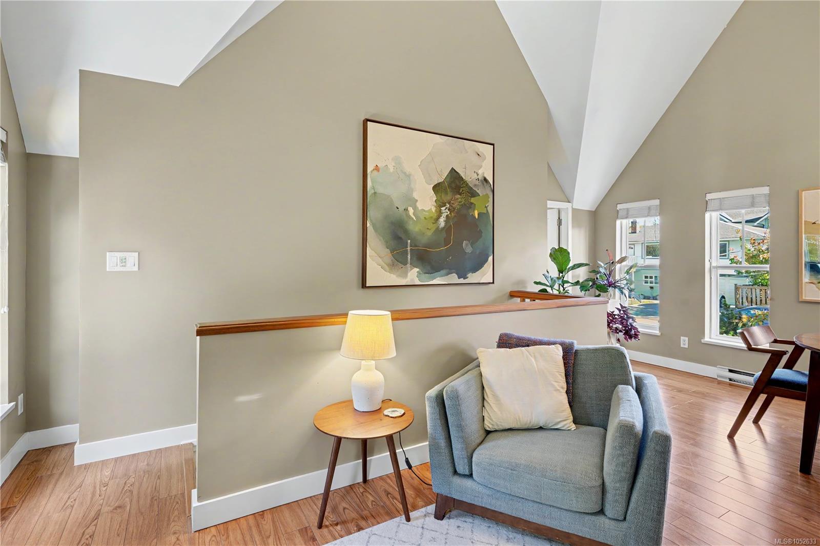 920 Mary St — listing photo 10 of 44