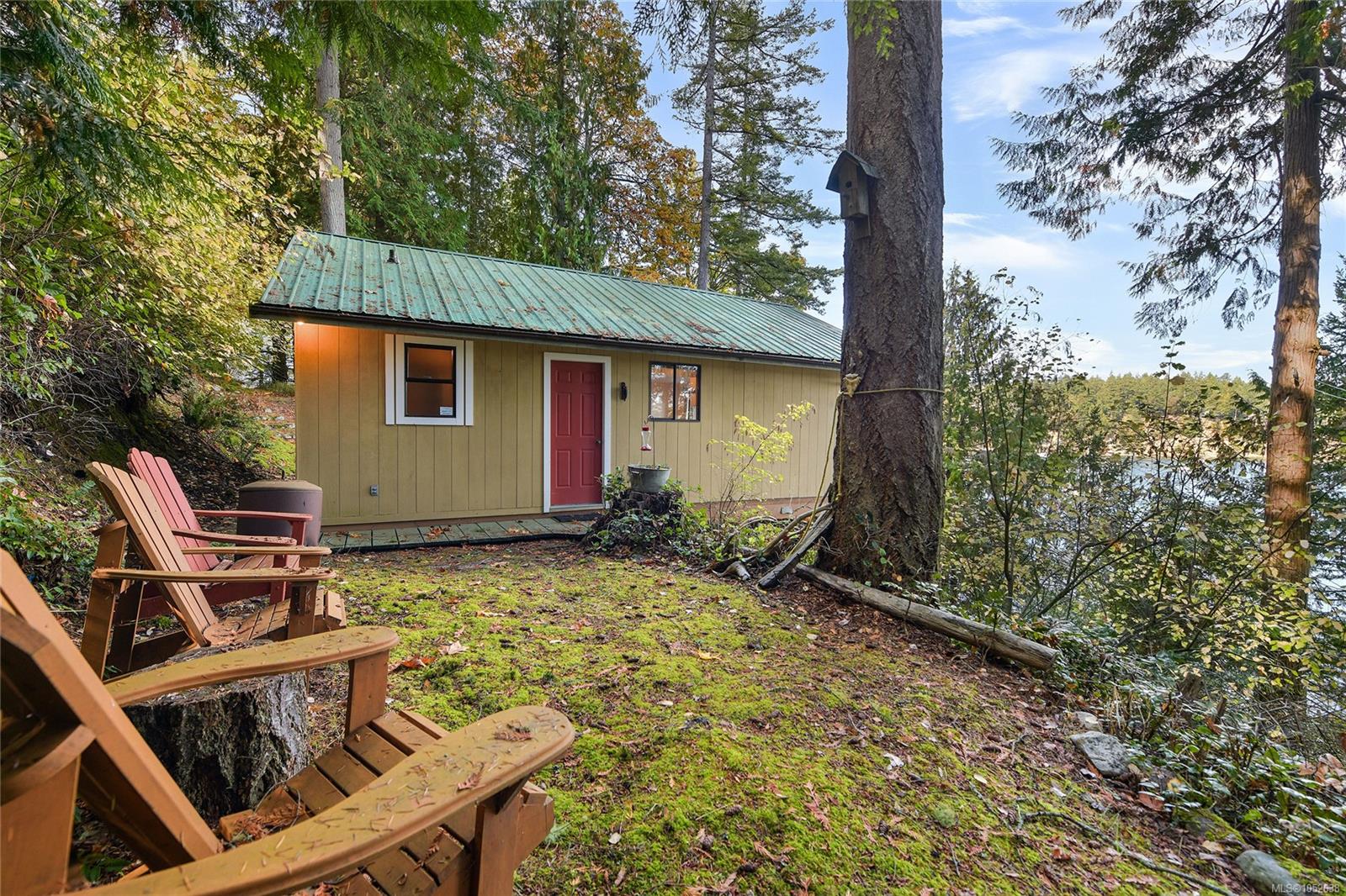 706 Horton Bay Rd — listing photo 8 of 44