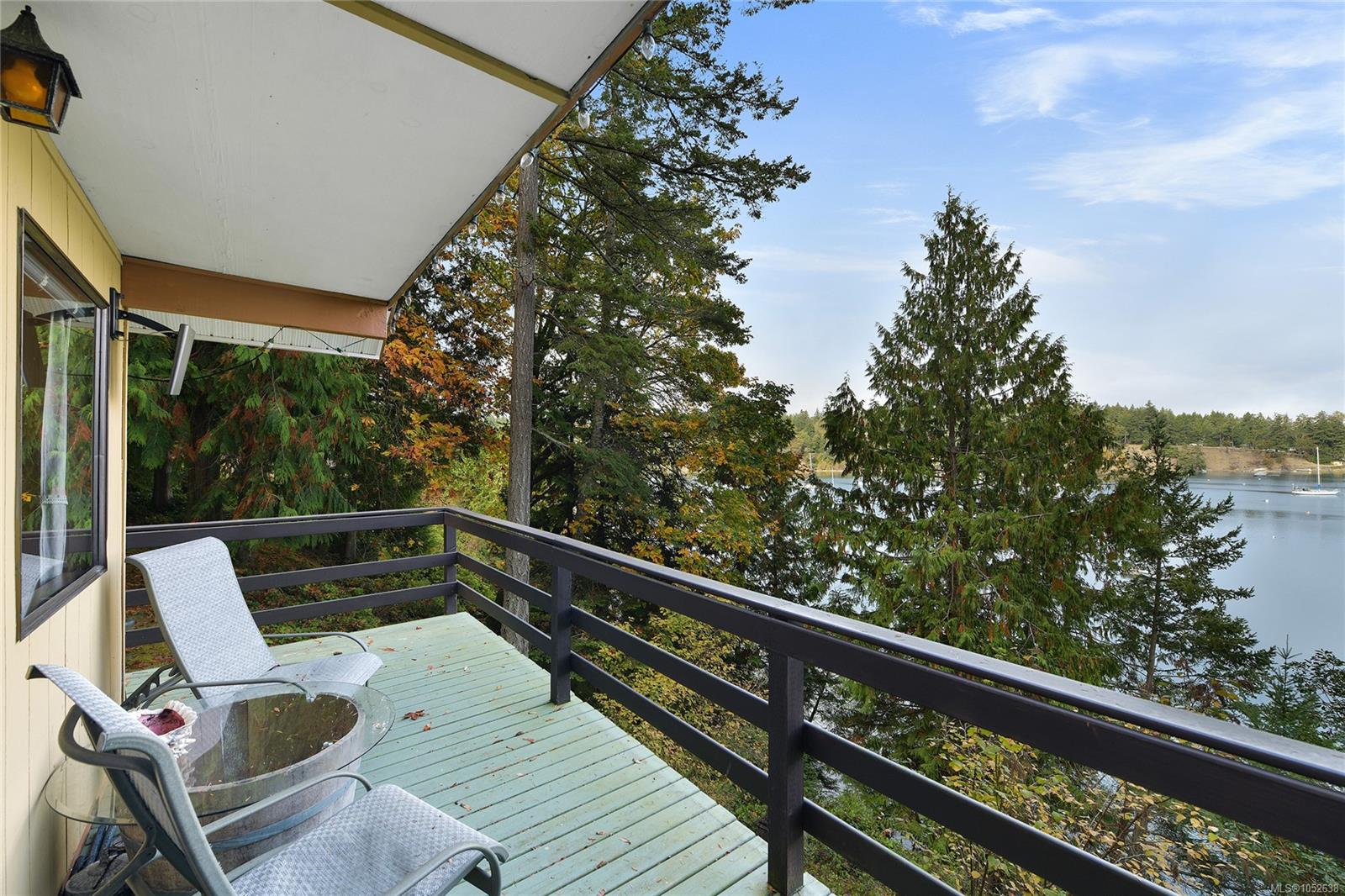 706 Horton Bay Rd — listing photo 9 of 44