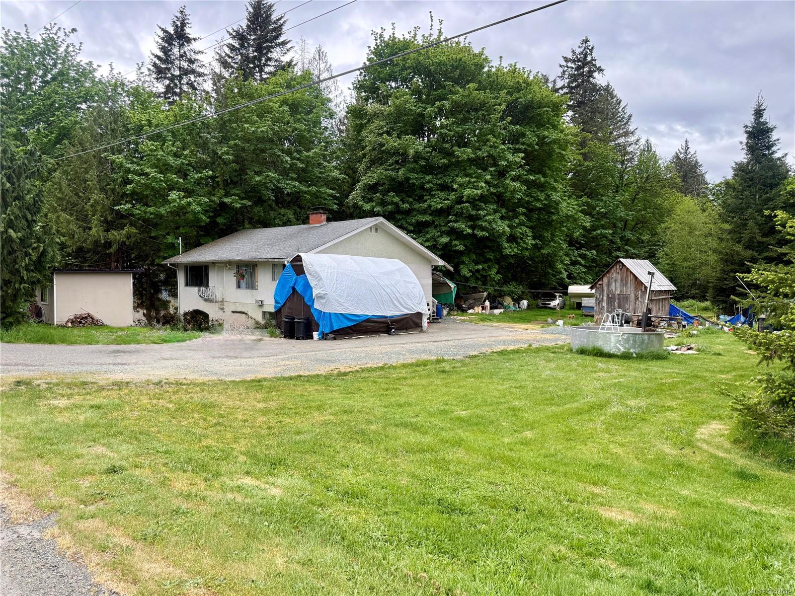 6080 Stuart Ave — listing photo 3 of 6