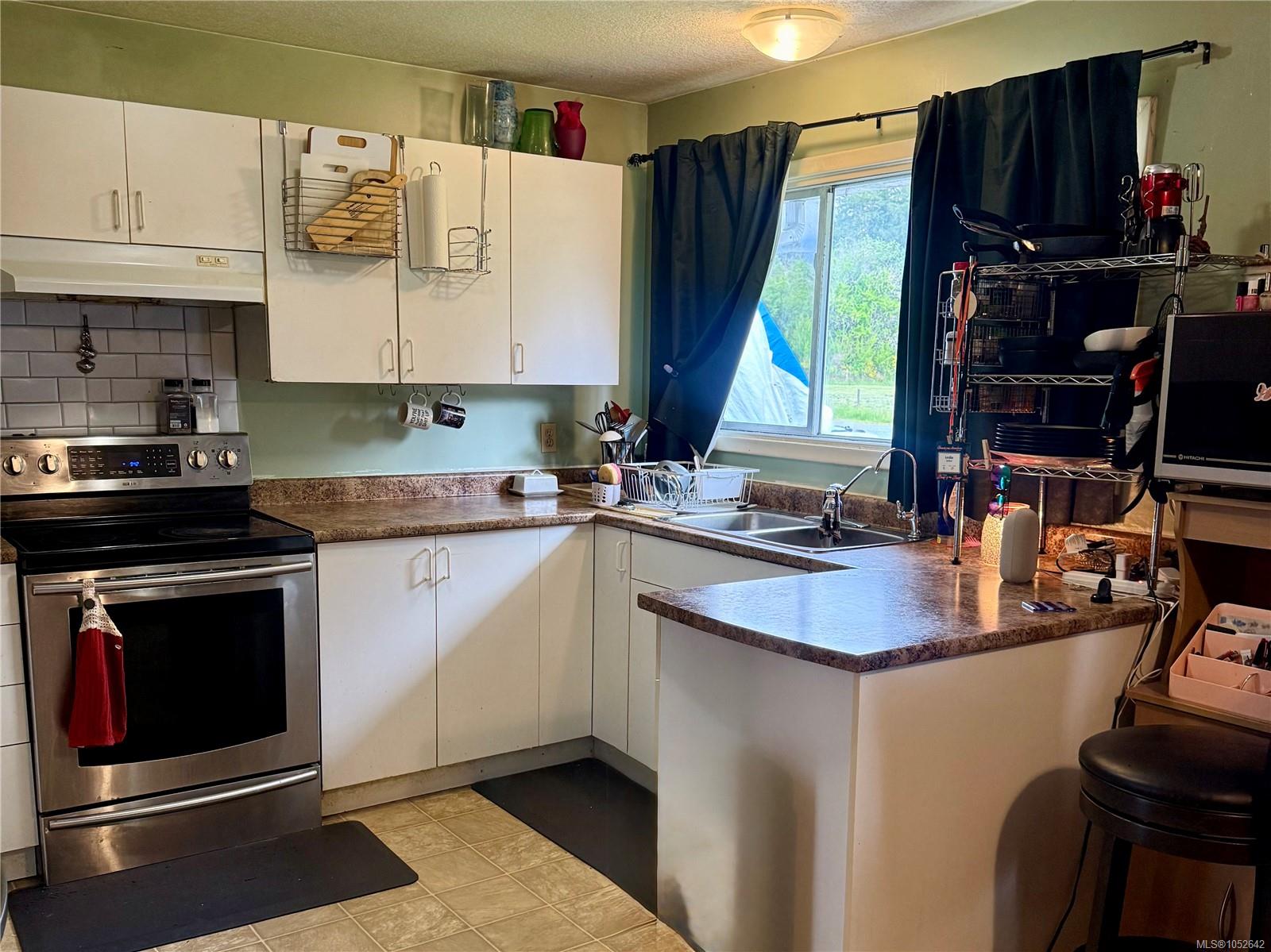 6080 Stuart Ave — listing photo 4 of 6