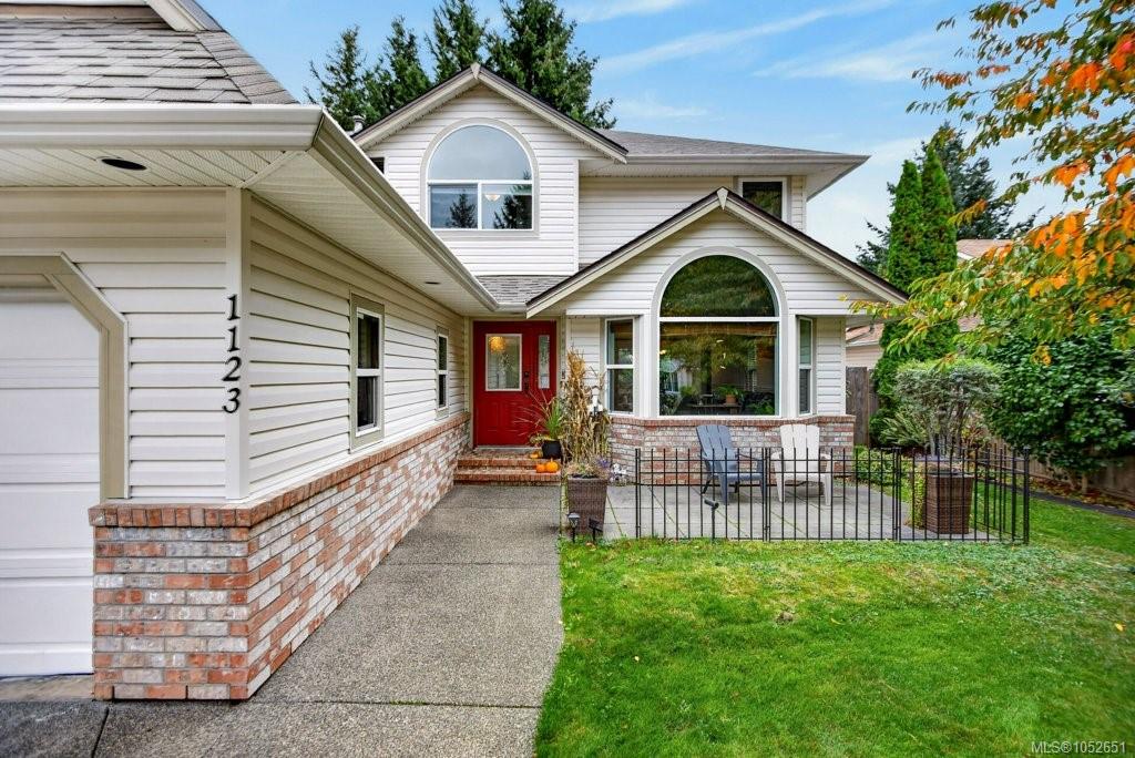 1123 Zeballos Dr — listing photo 3 of 64