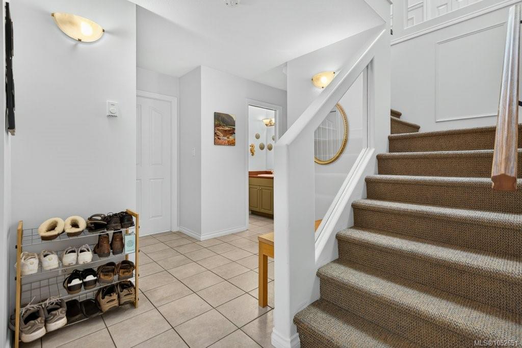 1123 Zeballos Dr — listing photo 6 of 64