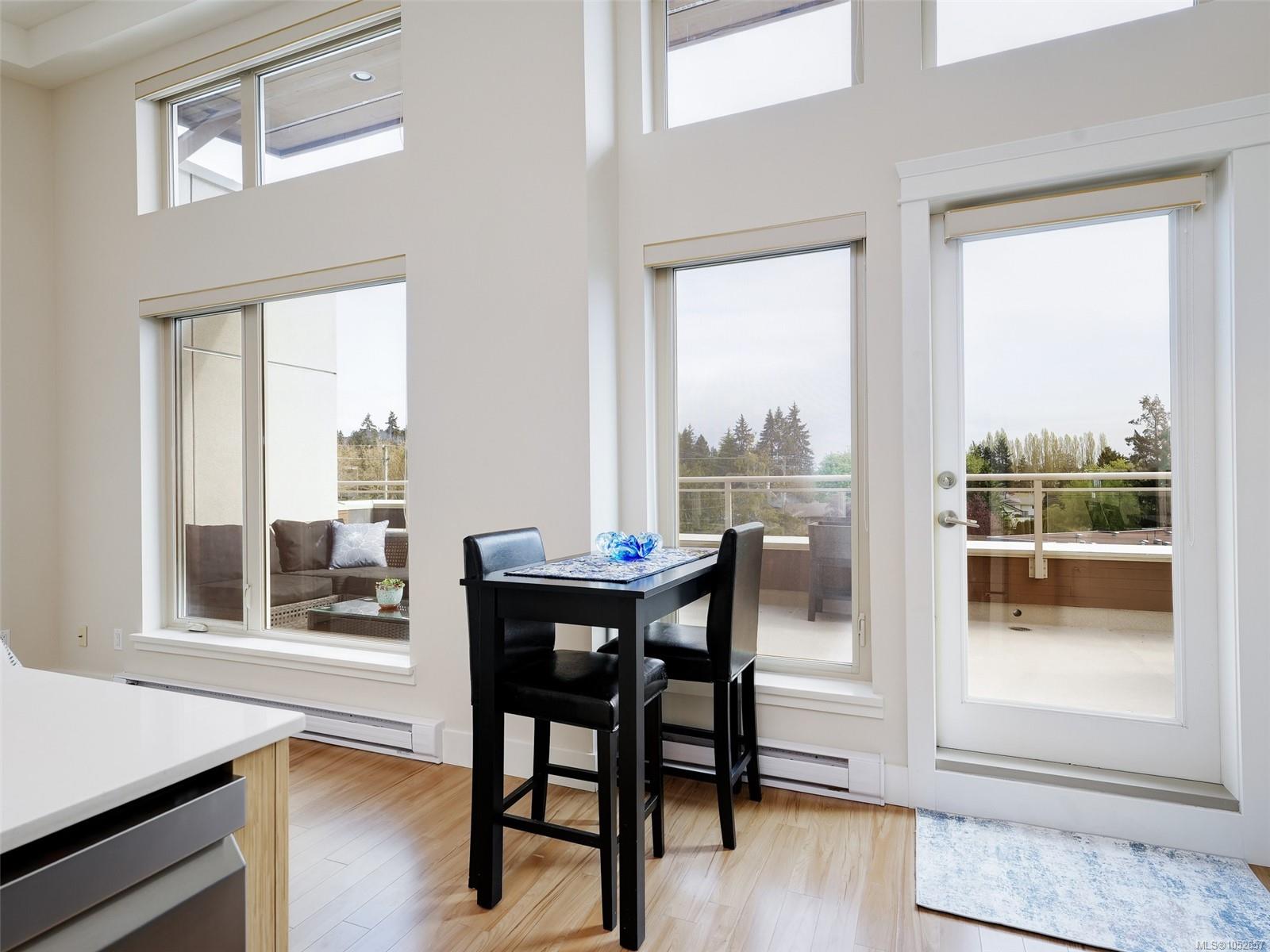 401-7161 West Saanich Rd — listing photo 8 of 41