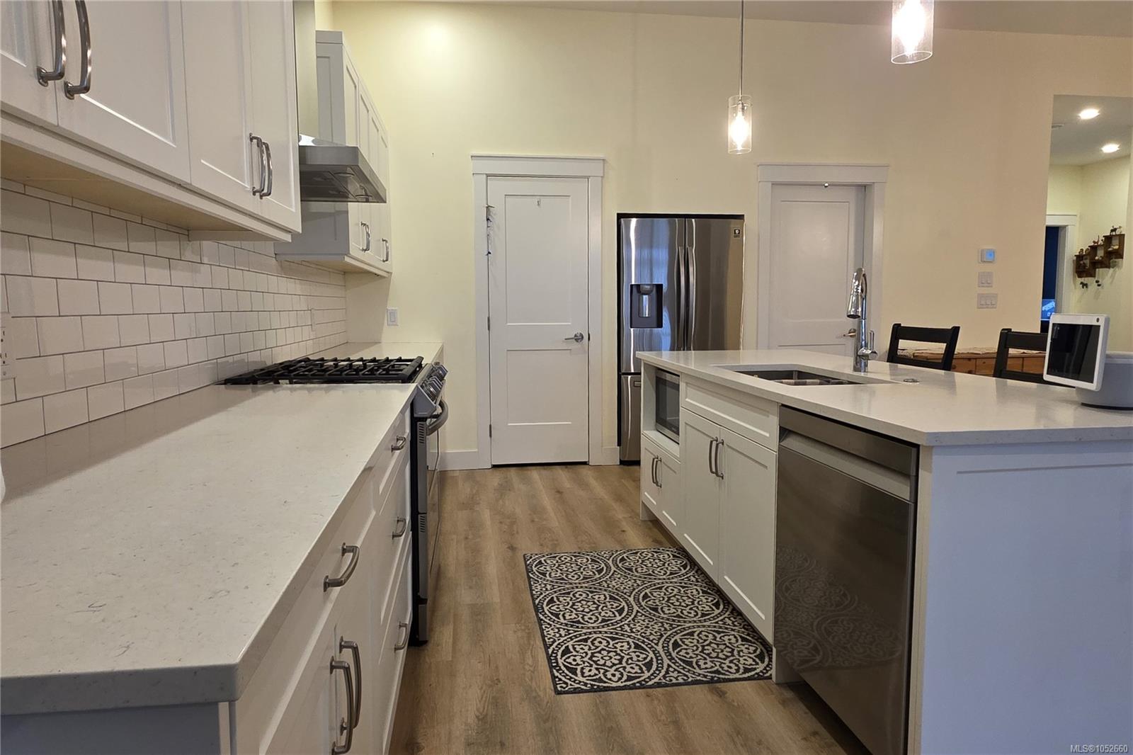4-200 Nikola Rd — listing photo 8 of 42