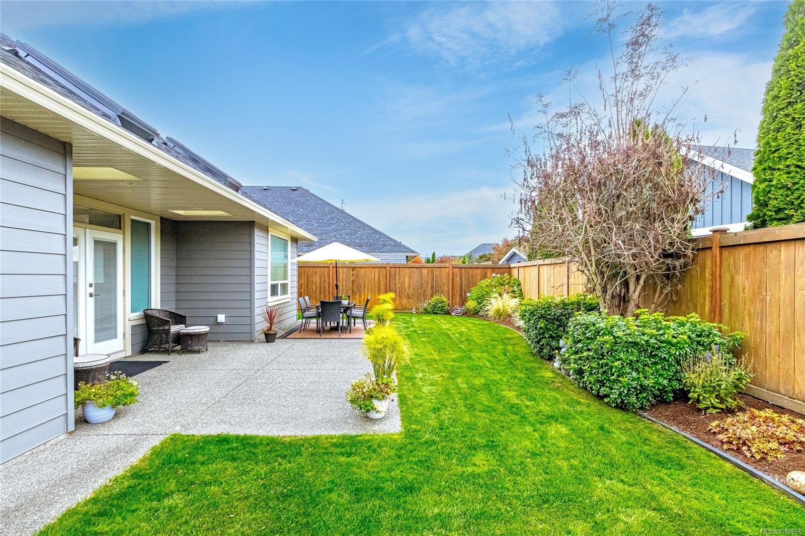281 Bramble St — listing photo 12 of 67