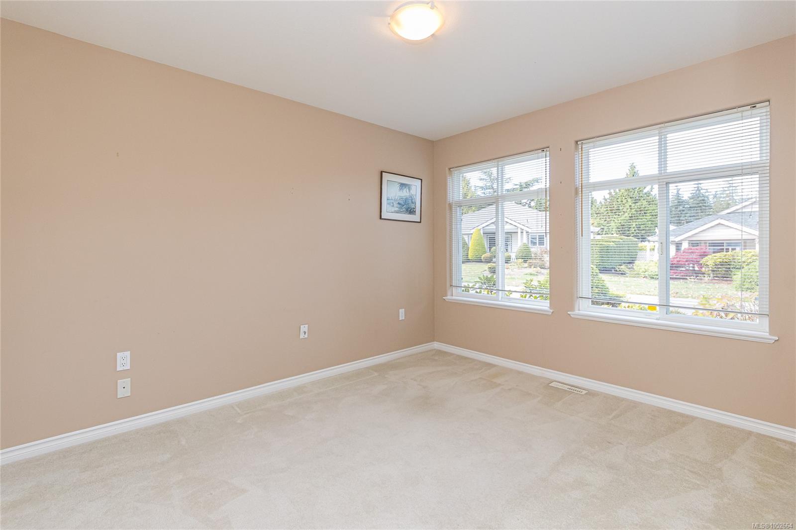 87 Bridgewater Lane — listing photo 13 of 58