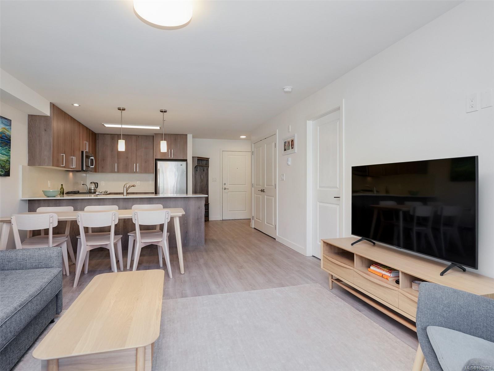 303-110 Presley Pl — listing photo 4 of 28
