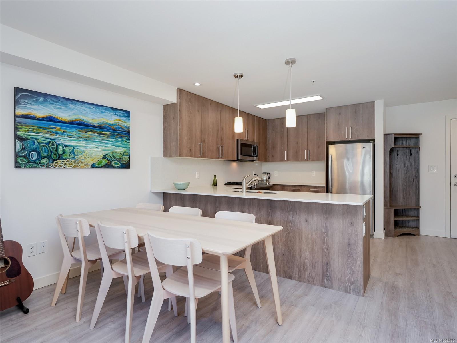 303-110 Presley Pl — listing photo 7 of 28