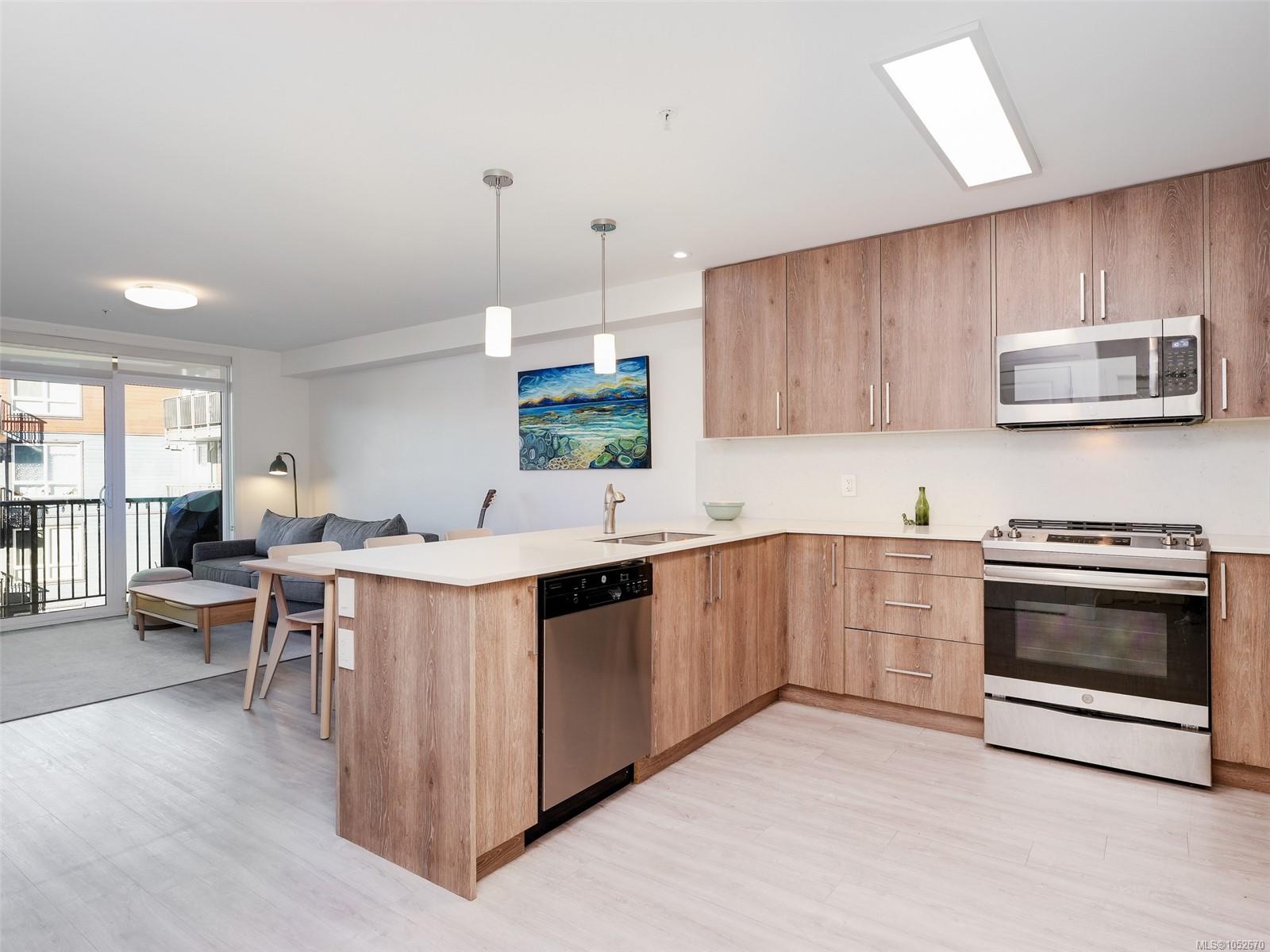 303-110 Presley Pl — listing photo 9 of 28