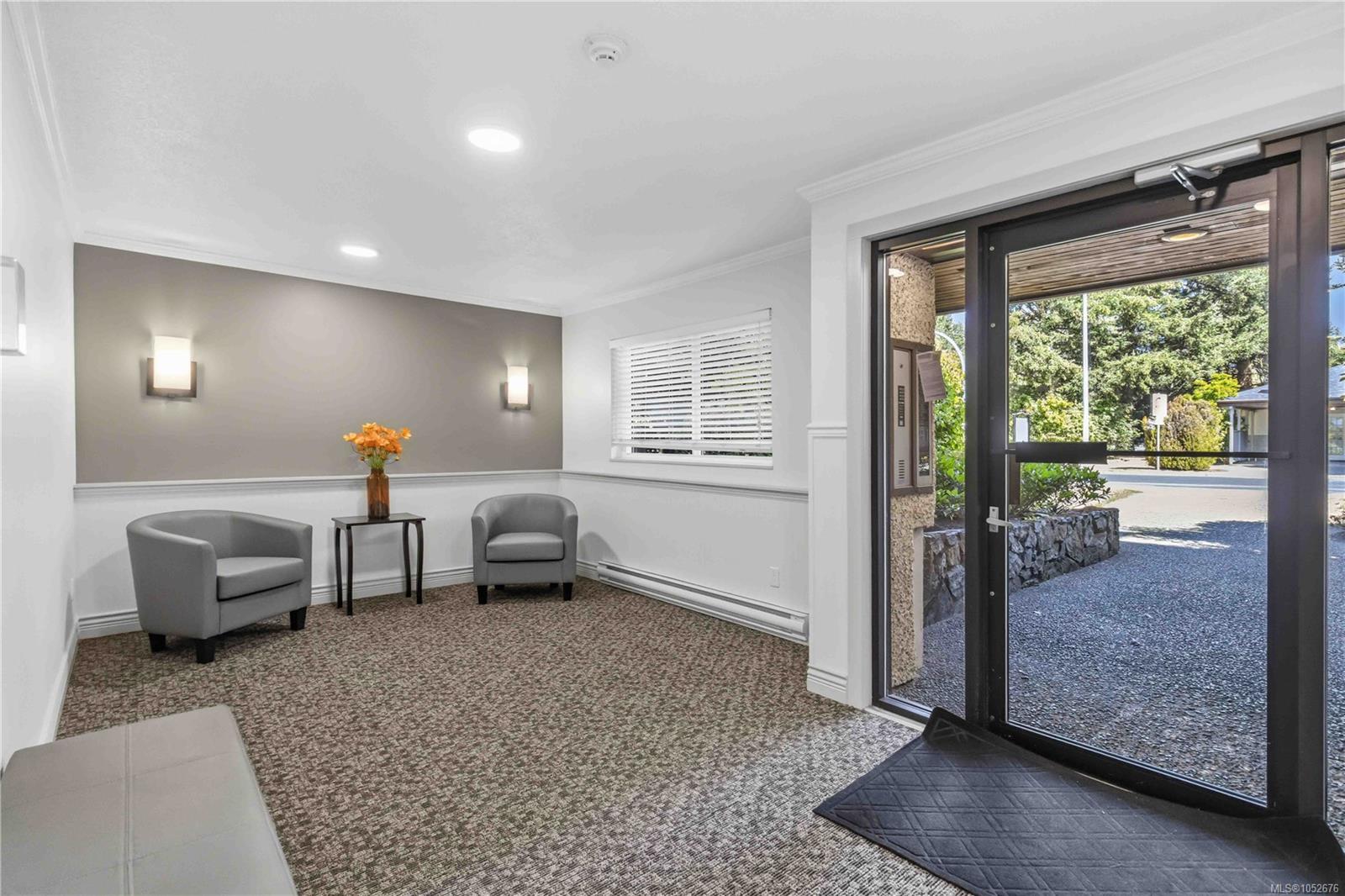 401-1571 Mortimer St — listing photo 6 of 31