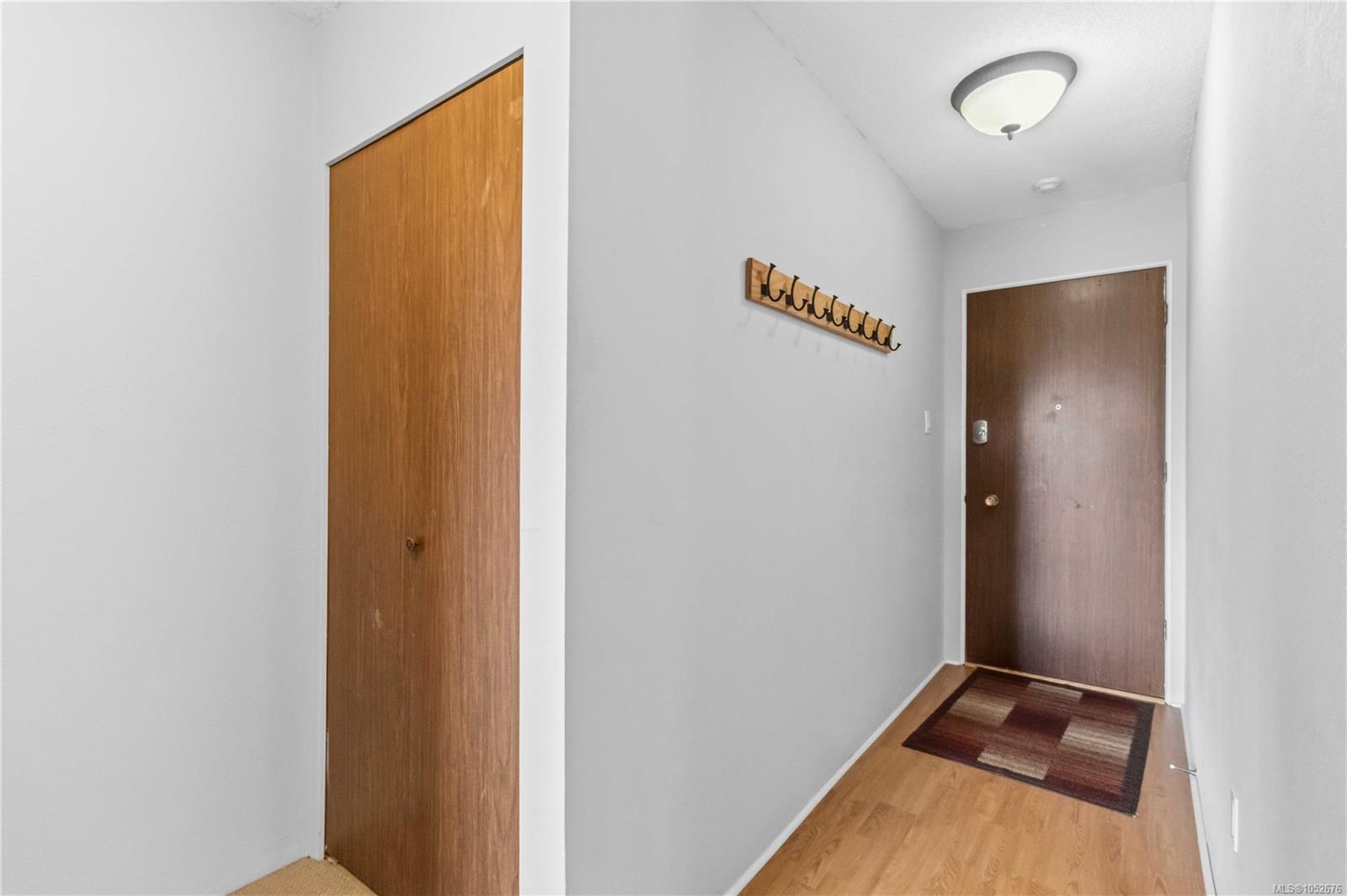 401-1571 Mortimer St — listing photo 7 of 31