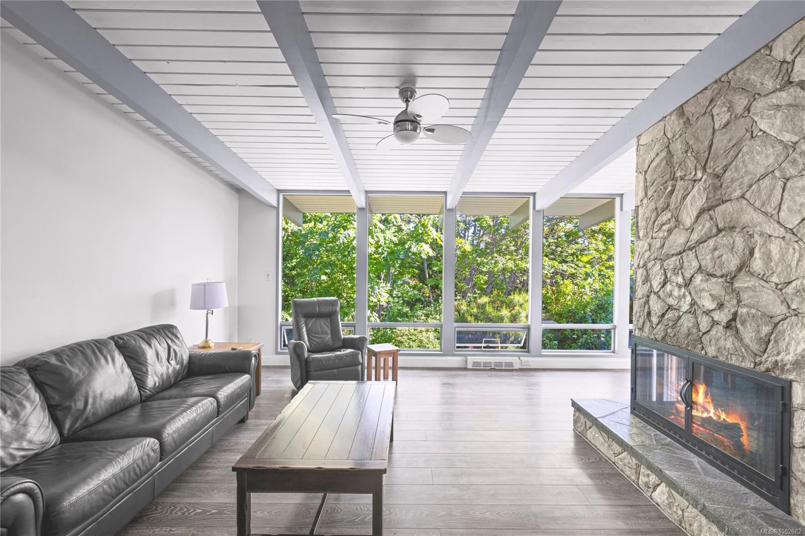 830 Beach Dr — listing photo 9 of 58