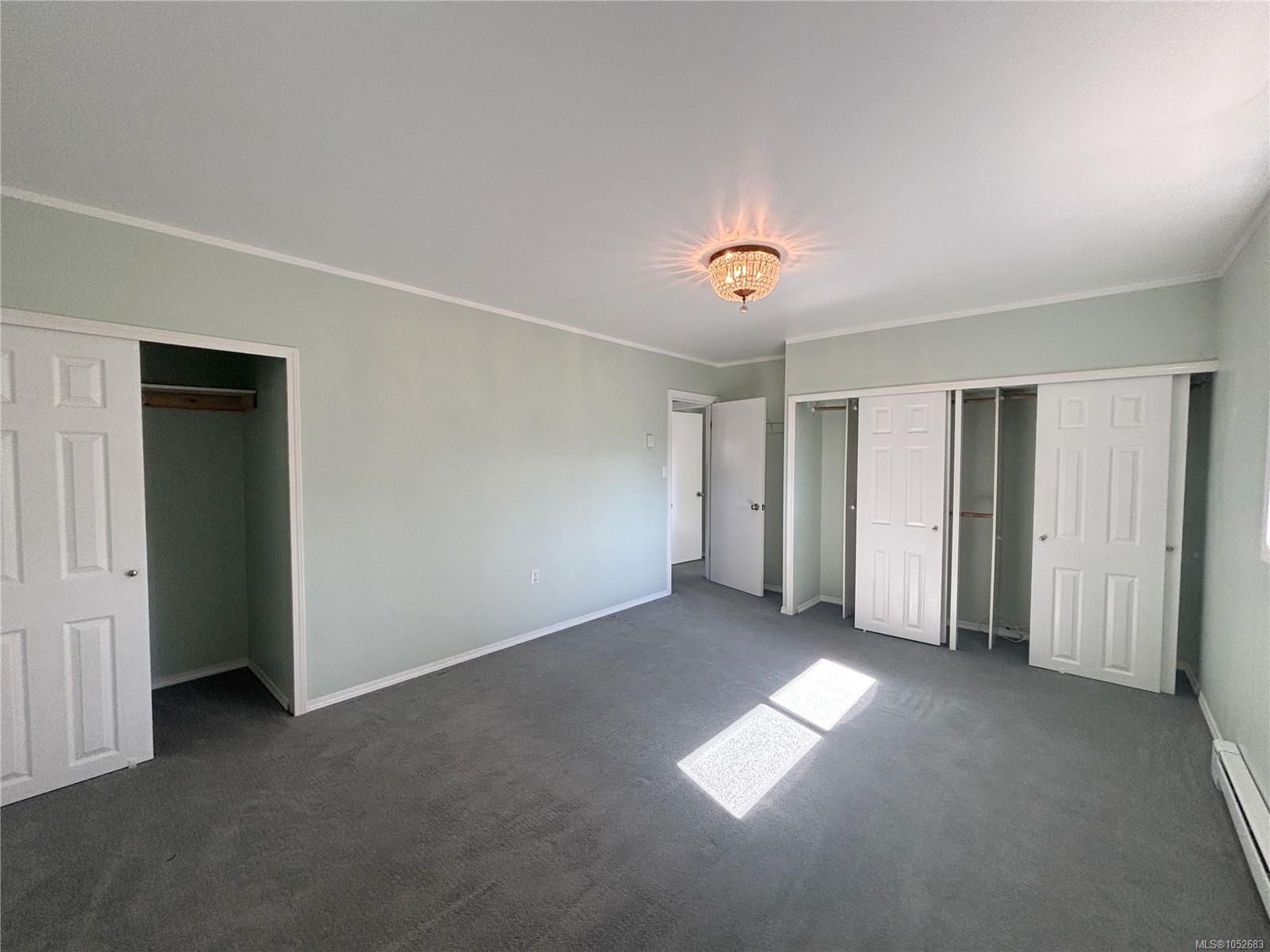 382 Chamiss Cres — listing photo 9 of 34