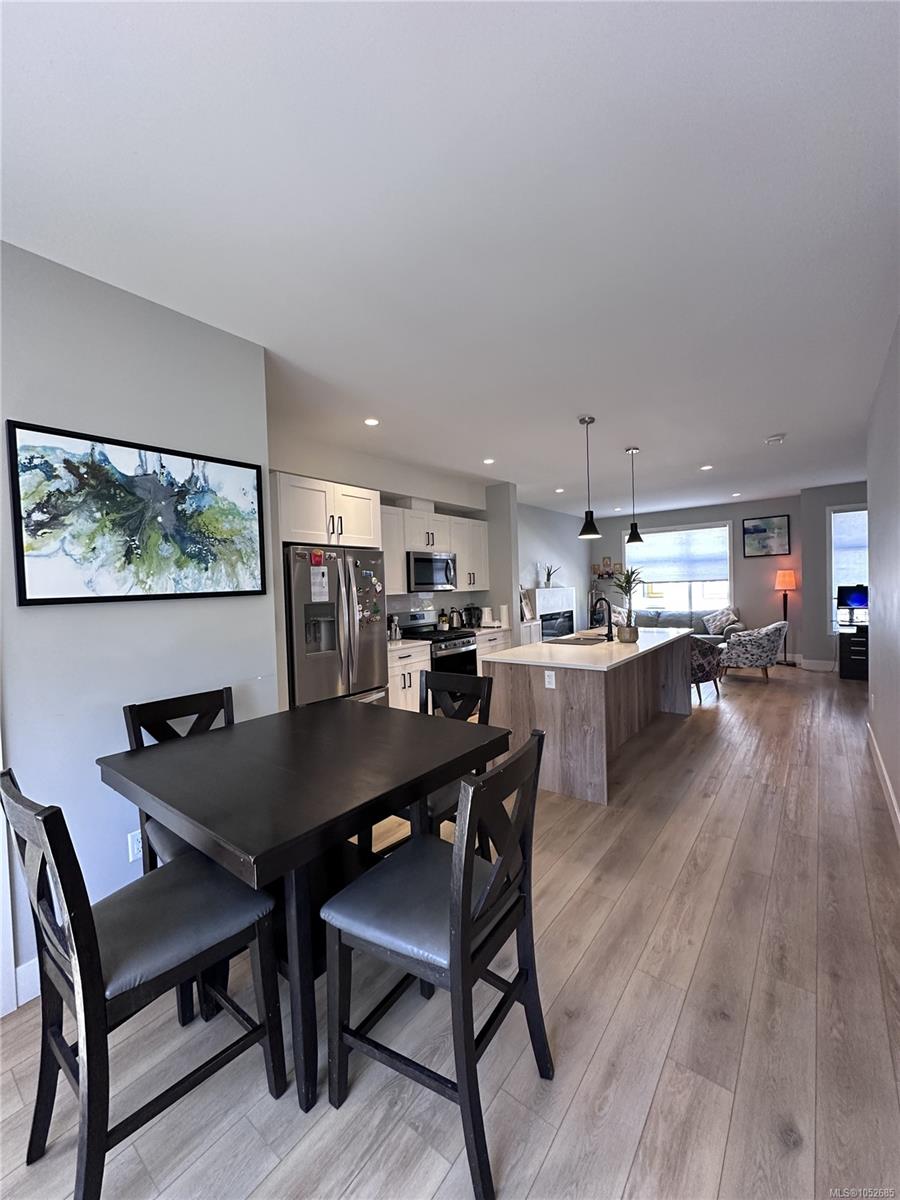 110-2120 Triangle Trail — listing photo 4 of 75