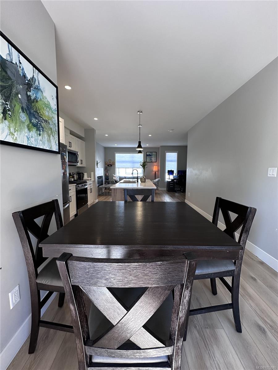 110-2120 Triangle Trail — listing photo 9 of 75