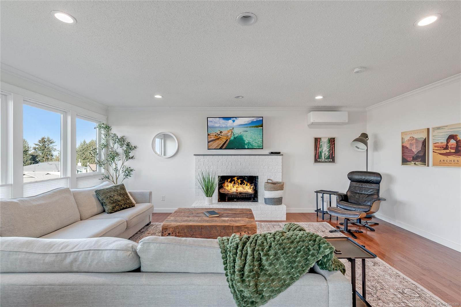 419 Sealion Pl — listing photo 9 of 44