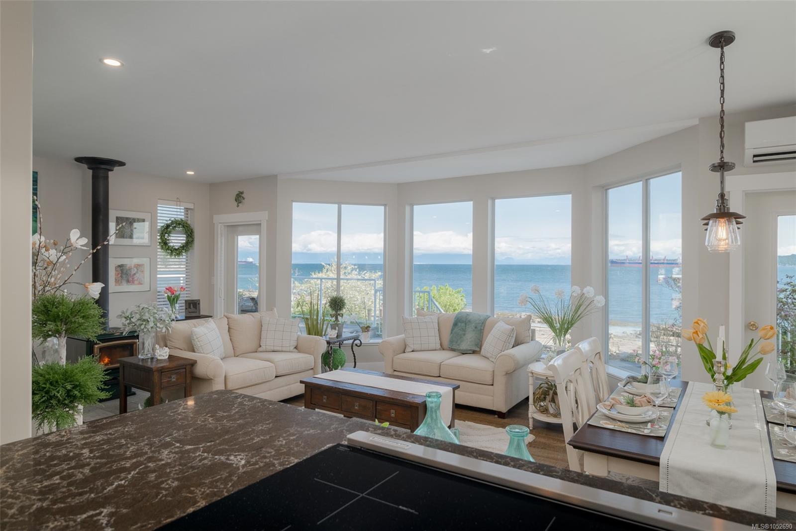 192 Captain Morgans Blvd — listing photo 7 of 81