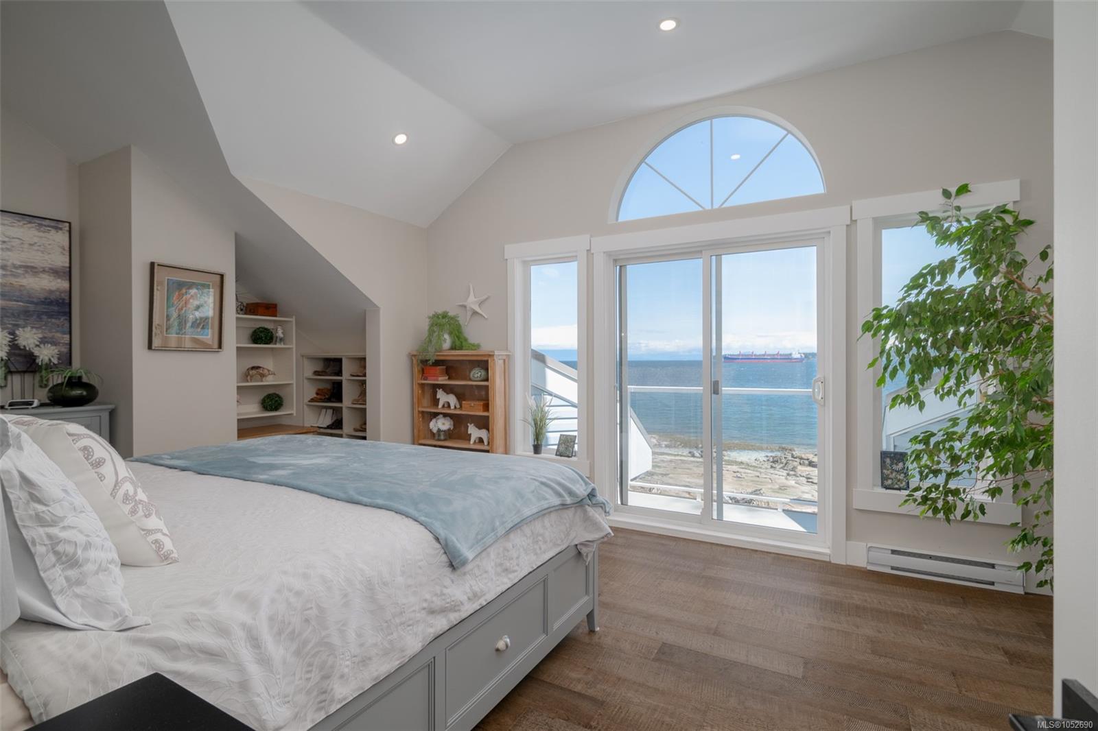 192 Captain Morgans Blvd — listing photo 9 of 81