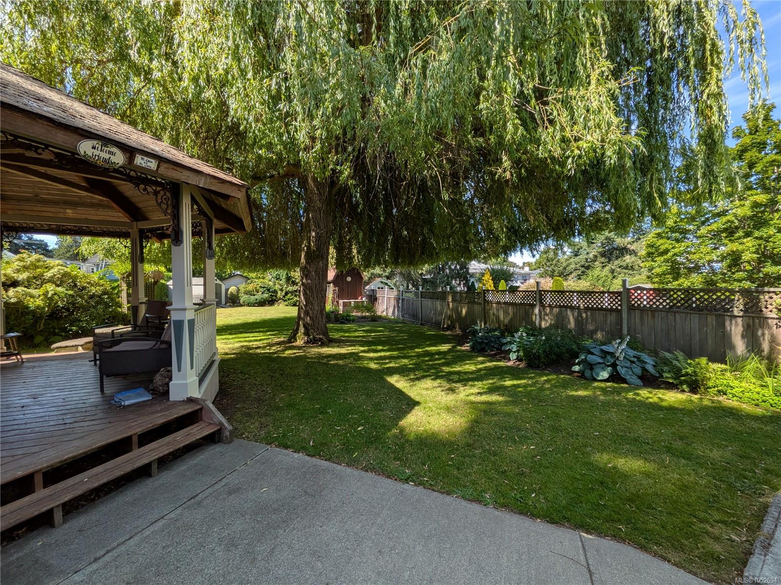 745 Middleton St — listing photo 12 of 55