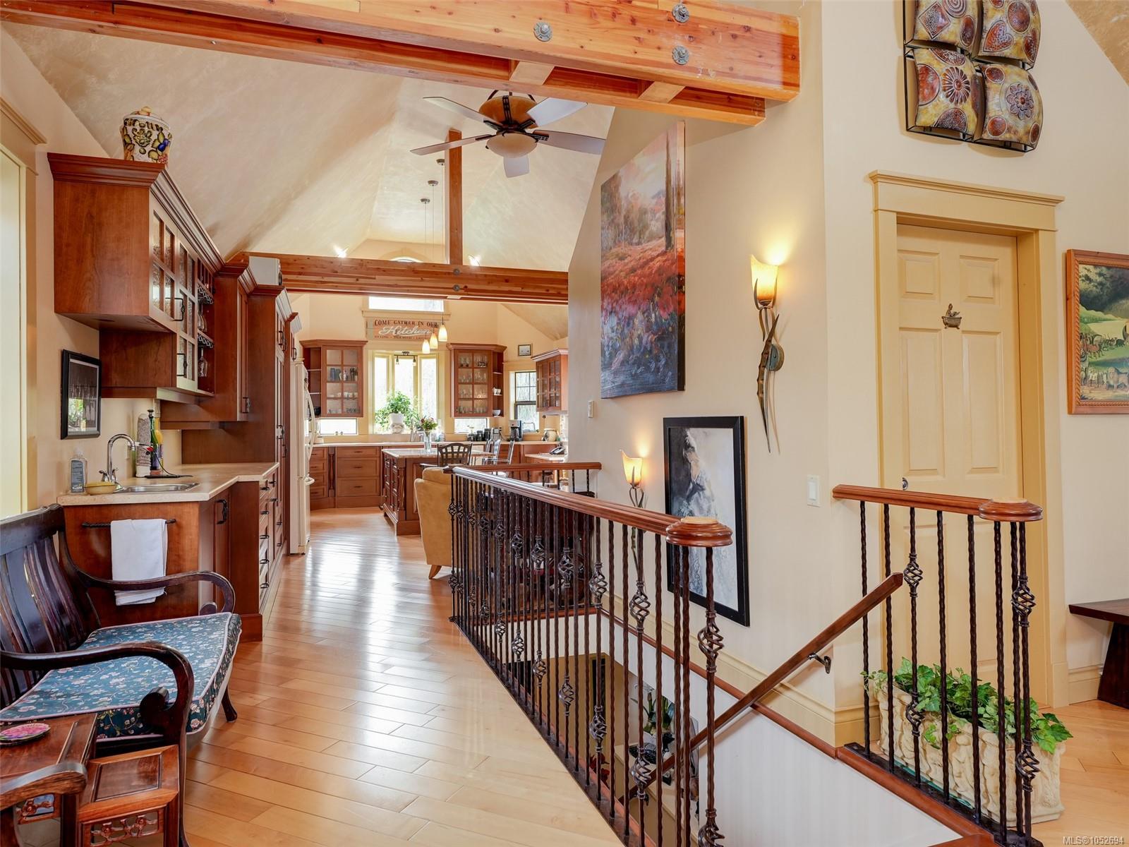 745 Middleton St — listing photo 5 of 55