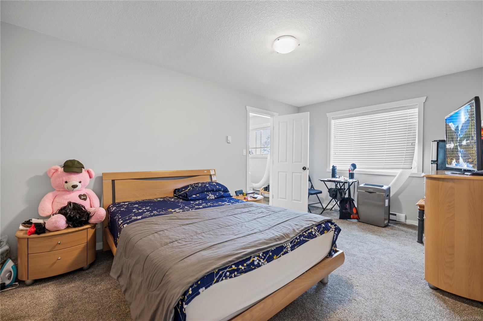 429 Alpen Way — listing photo 14 of 32