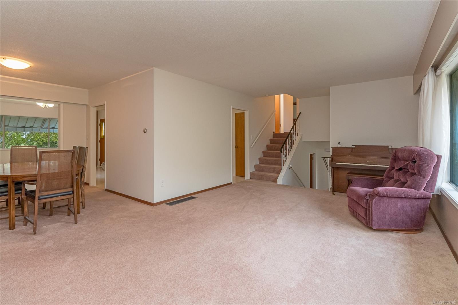 1823 Jade Pl — listing photo 11 of 58