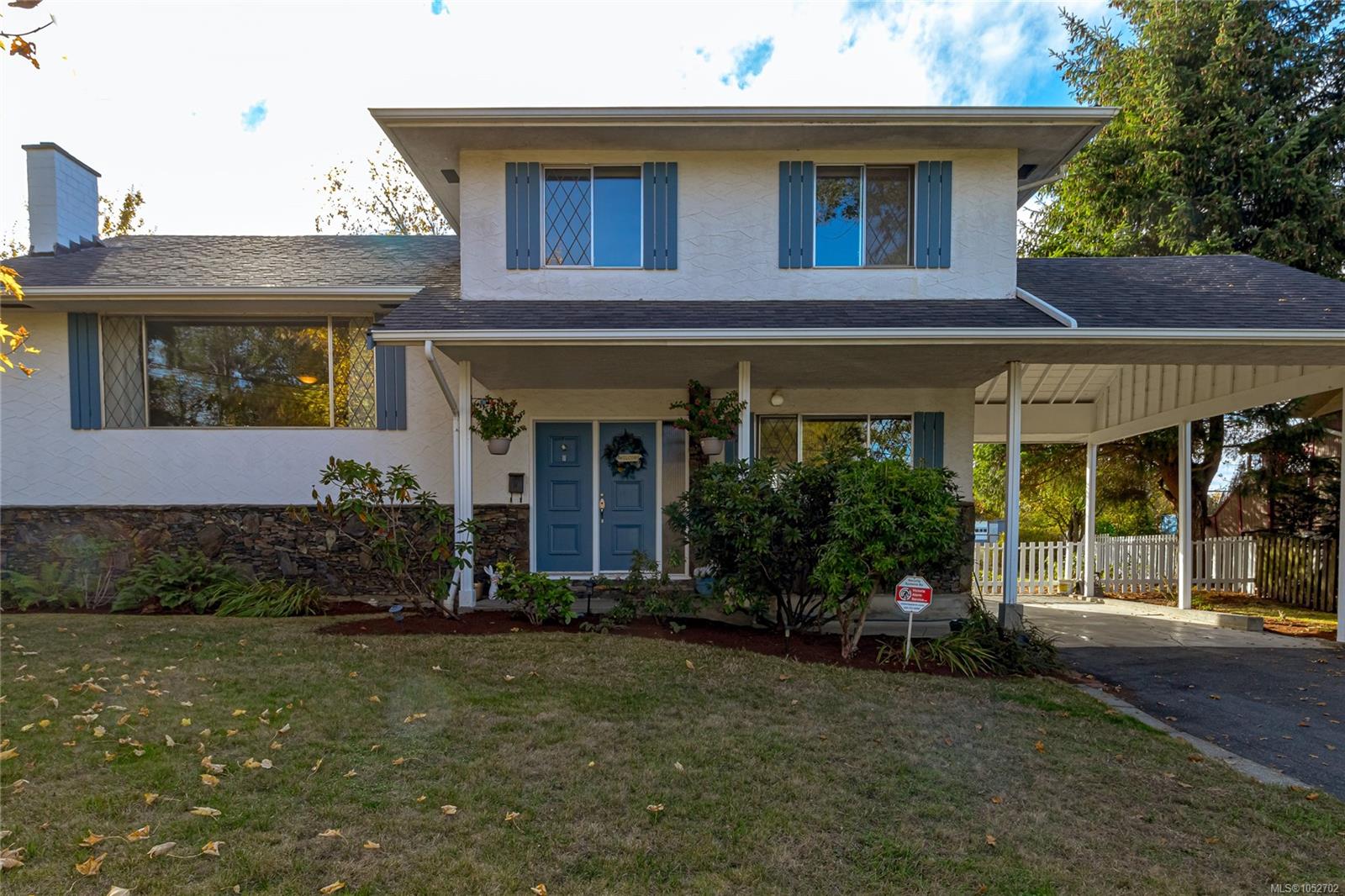 1823 Jade Pl — listing photo 3 of 58