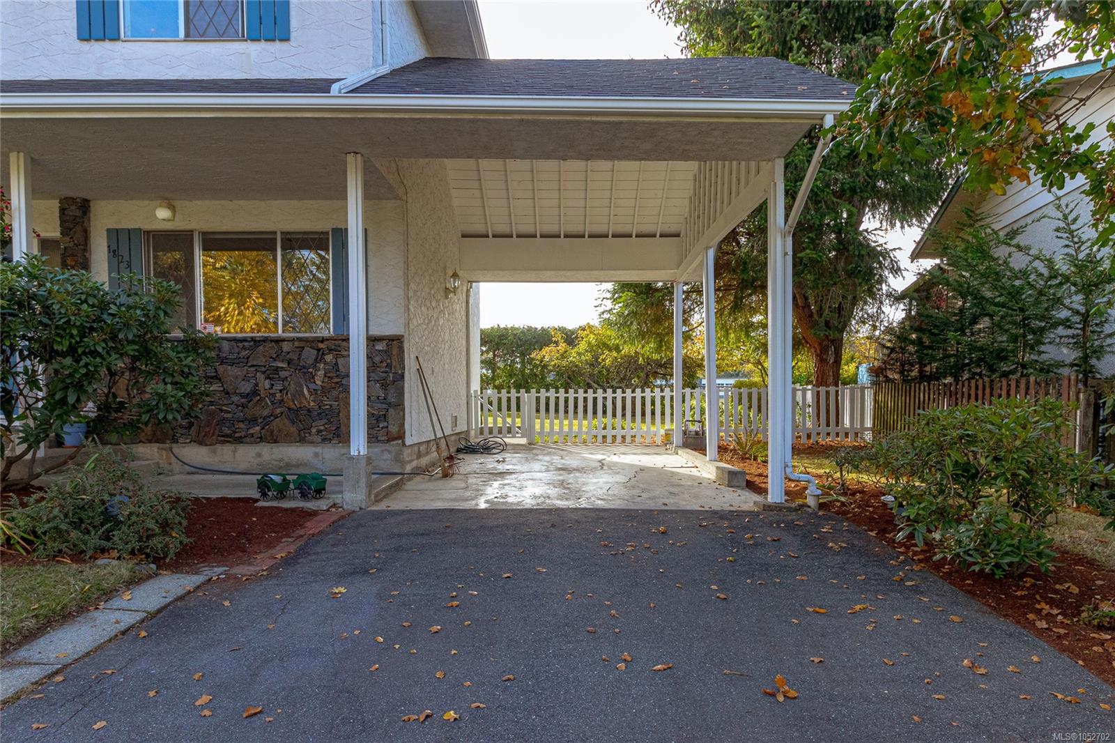 1823 Jade Pl — listing photo 4 of 58