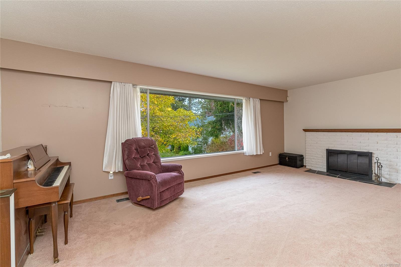 1823 Jade Pl — listing photo 8 of 58