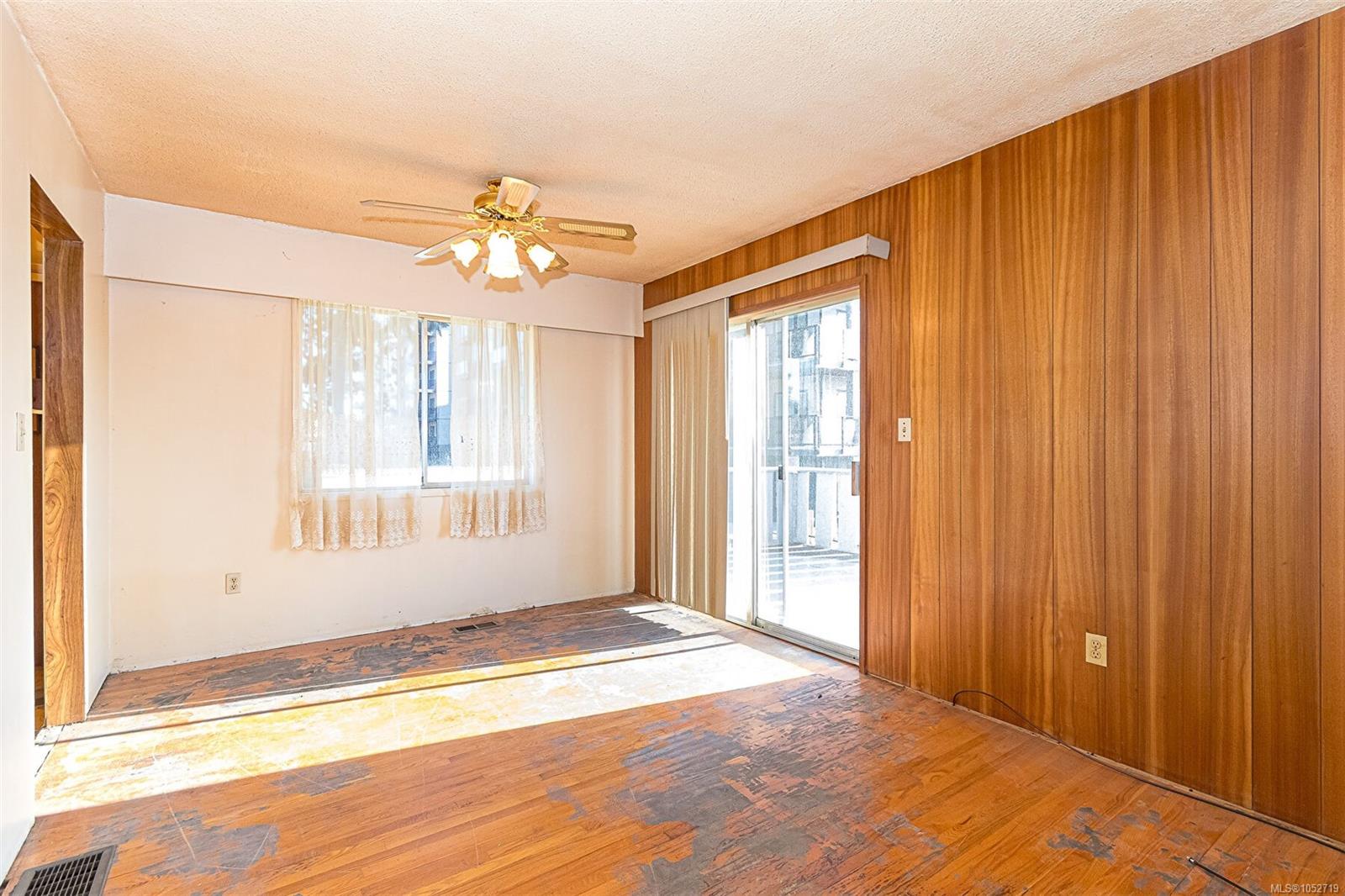 772 Revilo Pl — listing photo 9 of 35