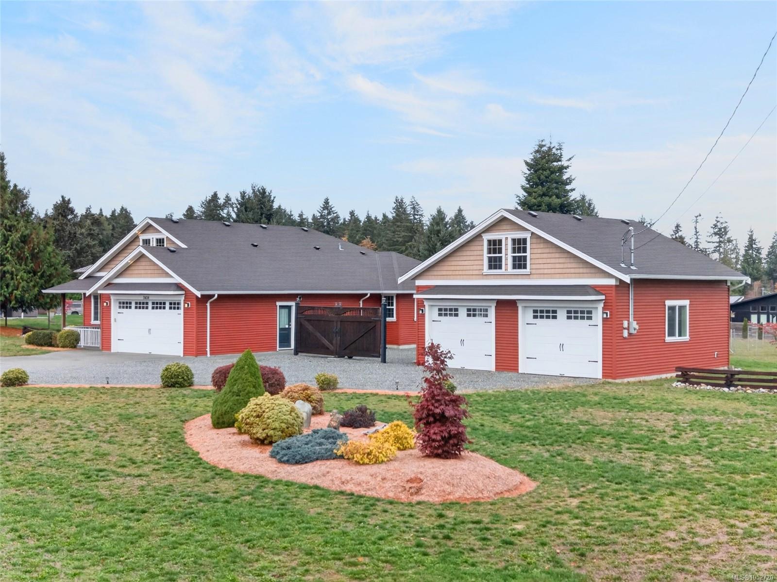 3630 Eagleview Dr — listing photo 5 of 47