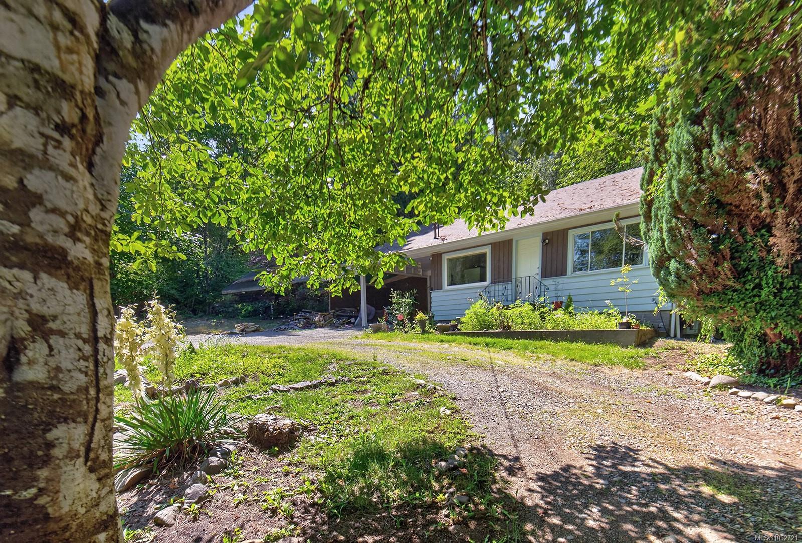 5280 Koksilah Rd — listing photo 2 of 18
