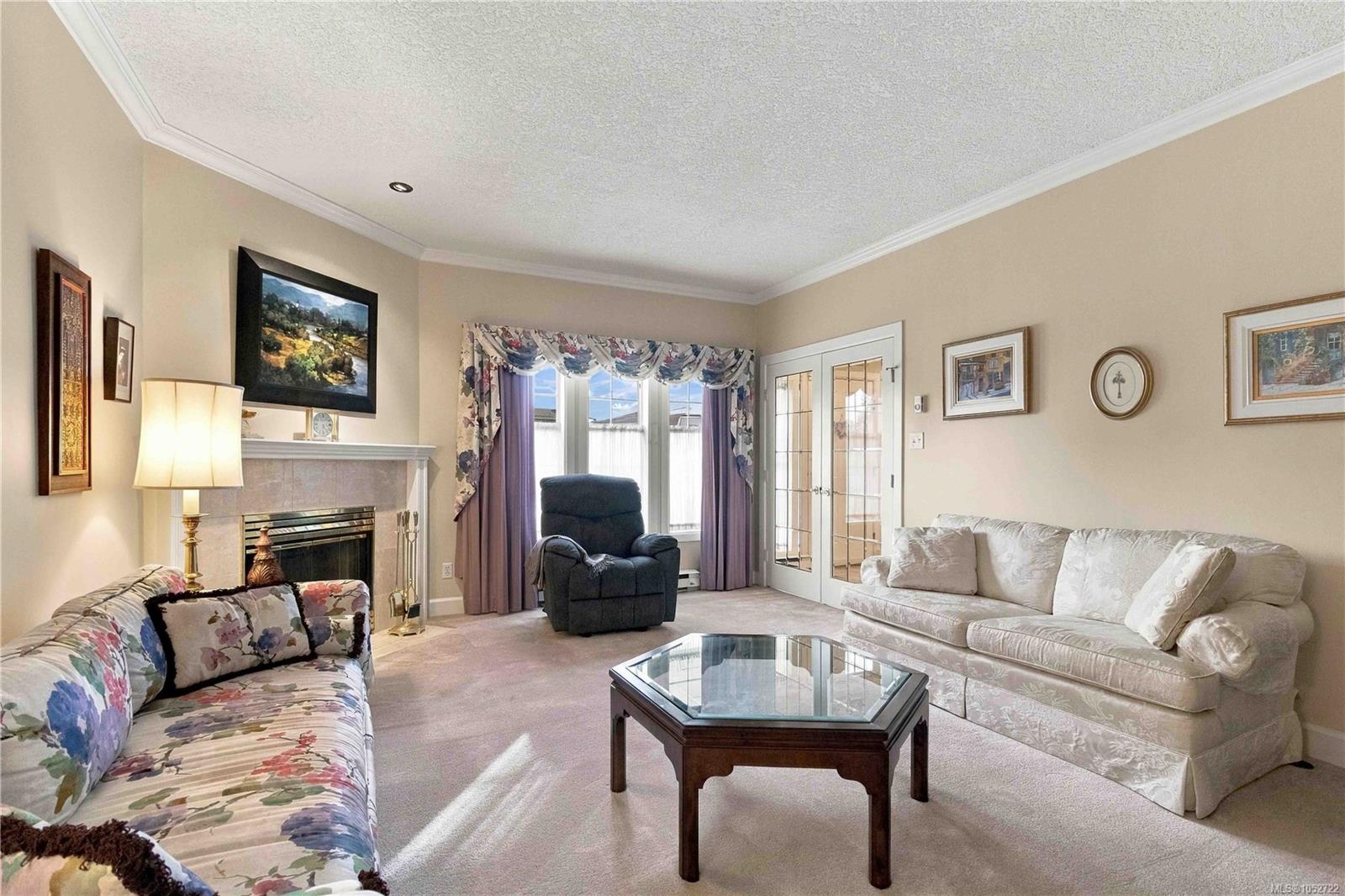7-1027 Belmont Ave — listing photo 7 of 39