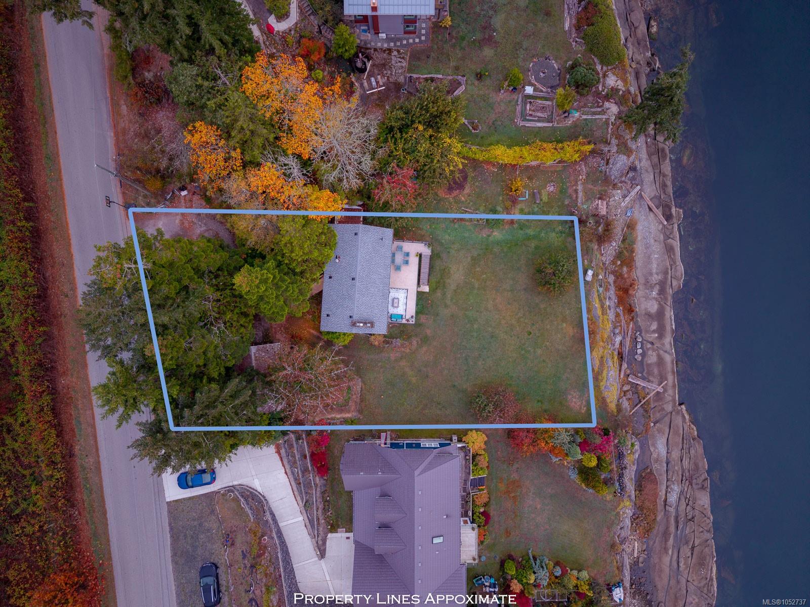 2560 Pylades Dr — listing photo 3 of 82