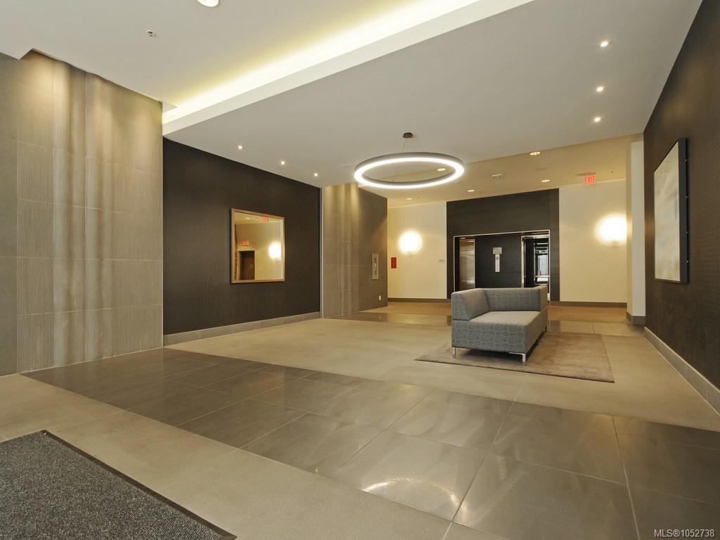1010-728 Yates St — listing photo 3 of 46
