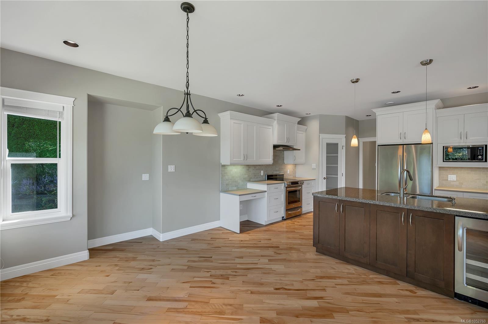 830 Pinecrest Rd — listing photo 14 of 68