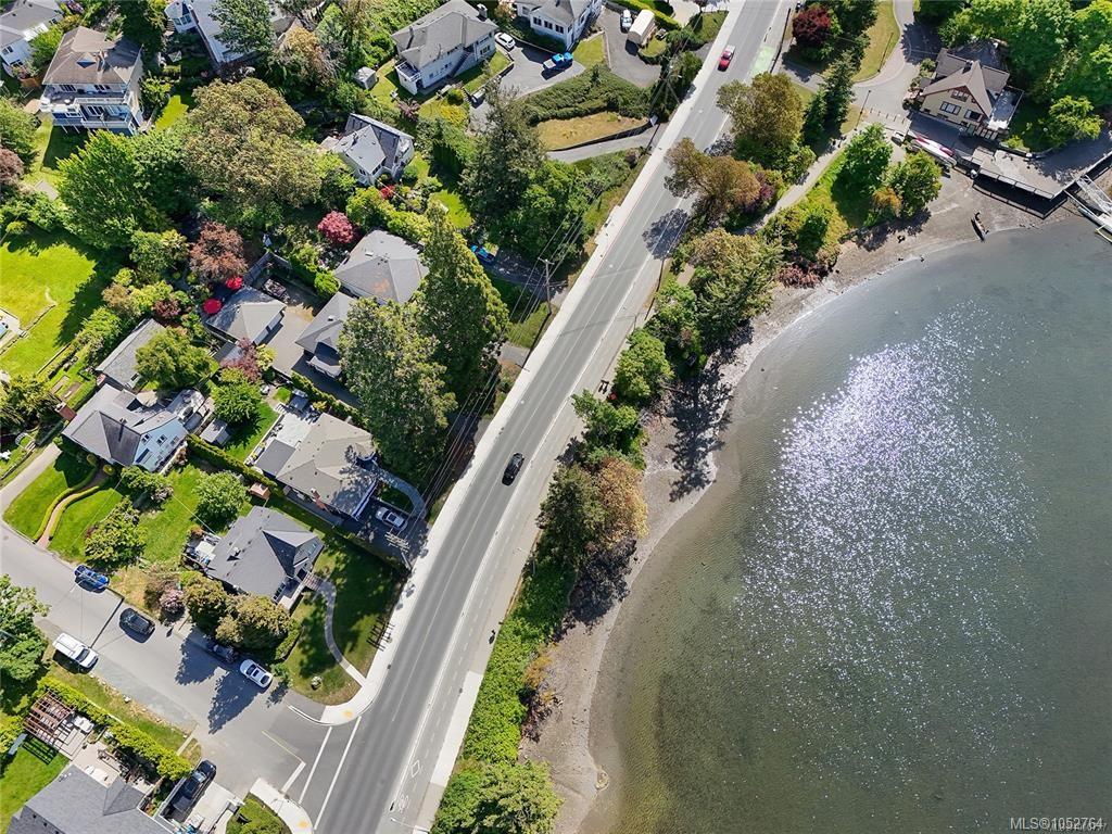 368 Gorge Rd — listing photo 5 of 50