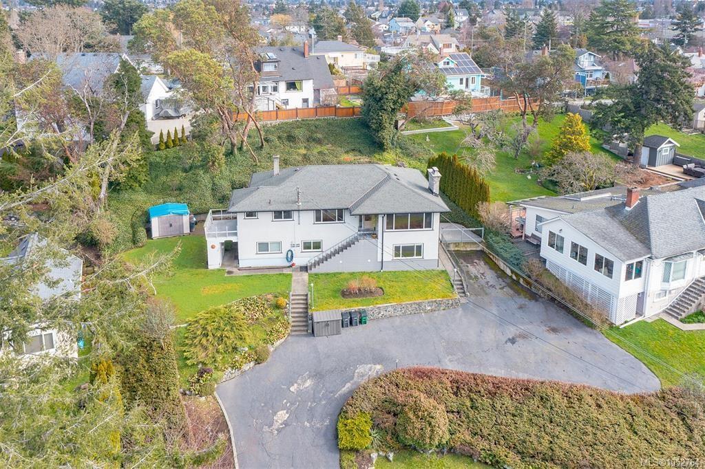 368 Gorge Rd — listing photo 8 of 50