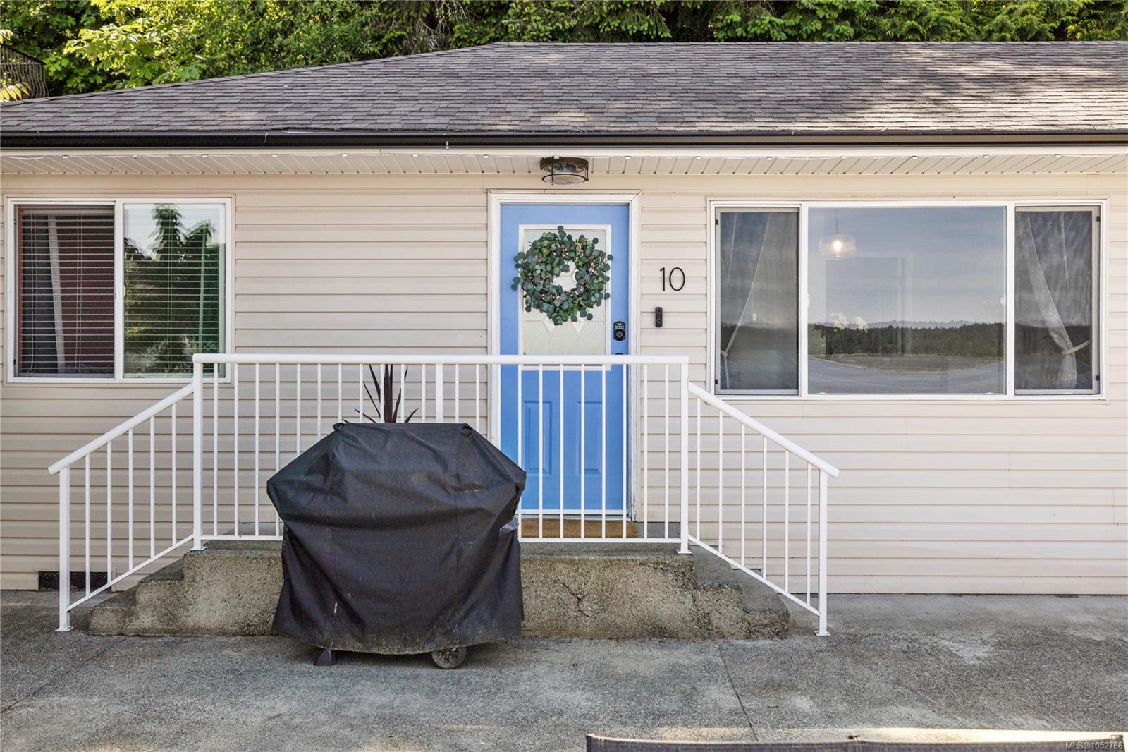 10-345 Chemainus Rd — listing photo 3 of 64