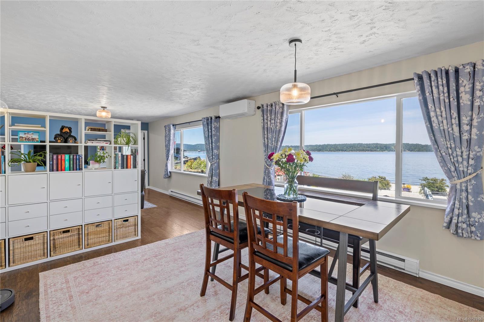 10-345 Chemainus Rd — listing photo 6 of 64