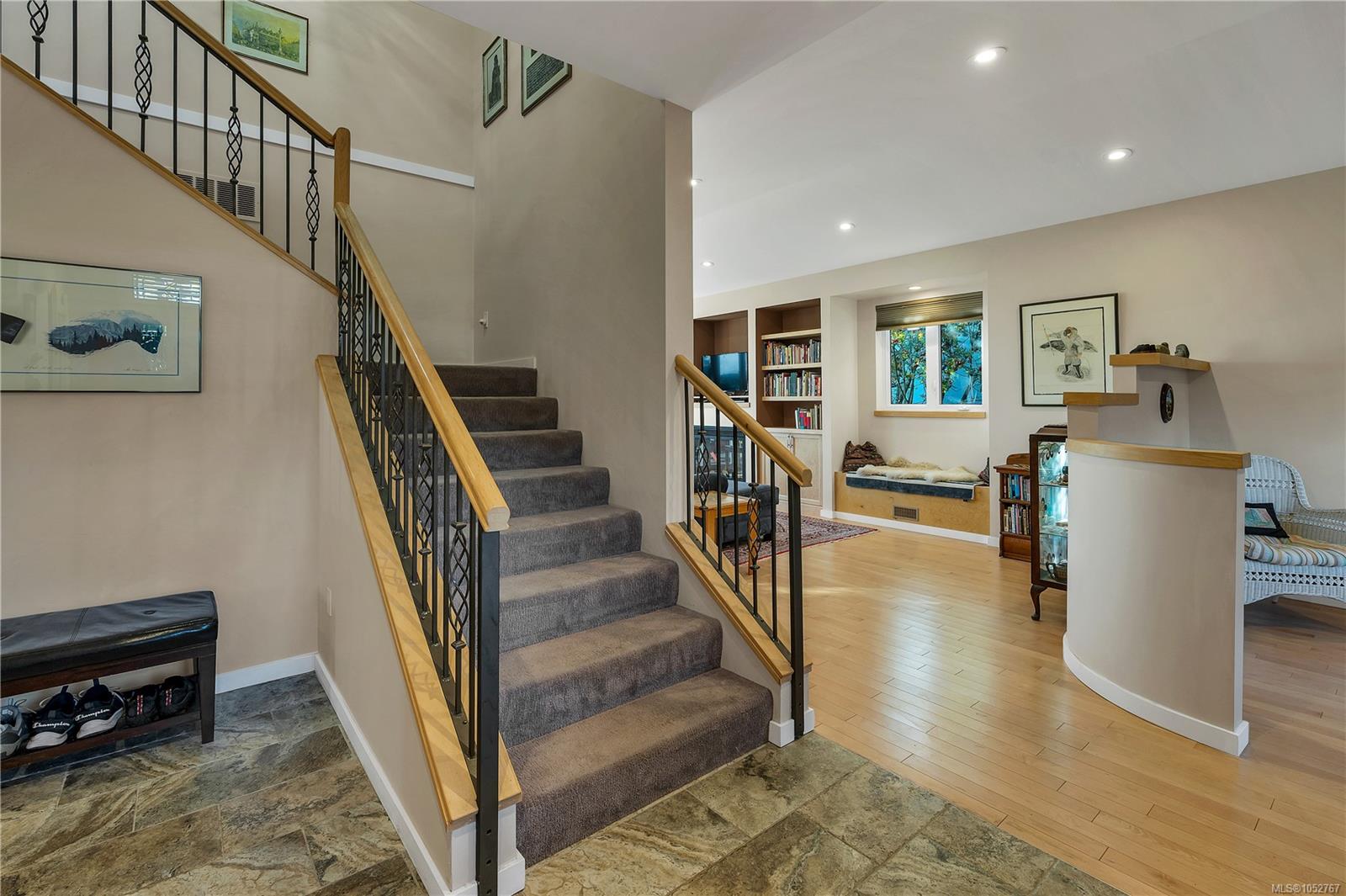 983 Alder St — listing photo 11 of 68