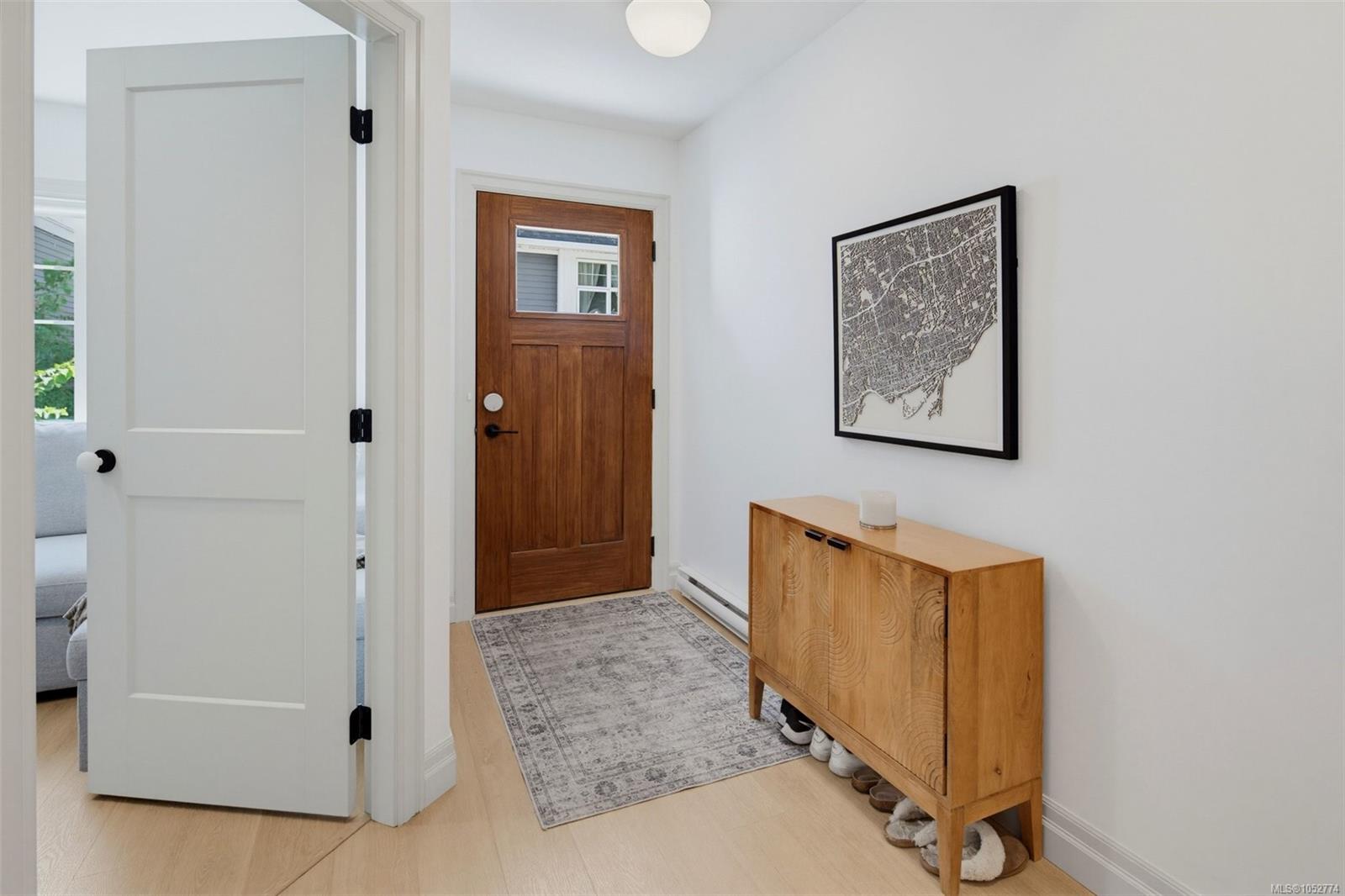 4-3092 Washington Ave — listing photo 4 of 43