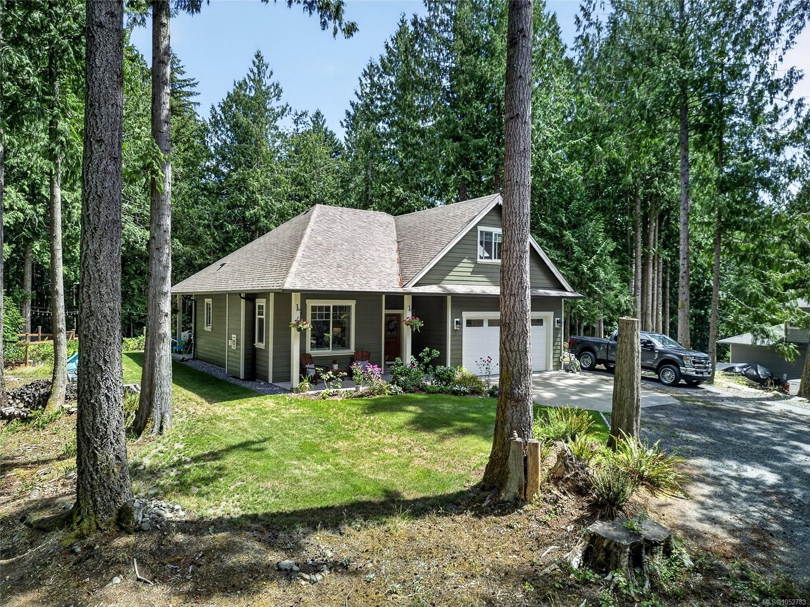 2651 Ethel Lane — listing photo 3 of 38