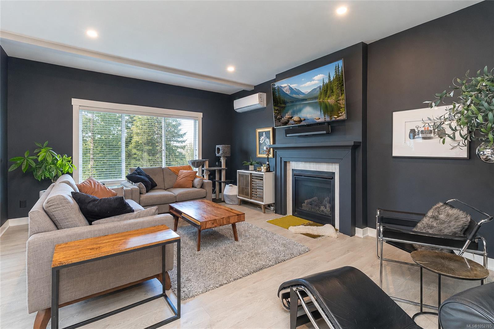 3568 Honeycrisp Ave — listing photo 12 of 49