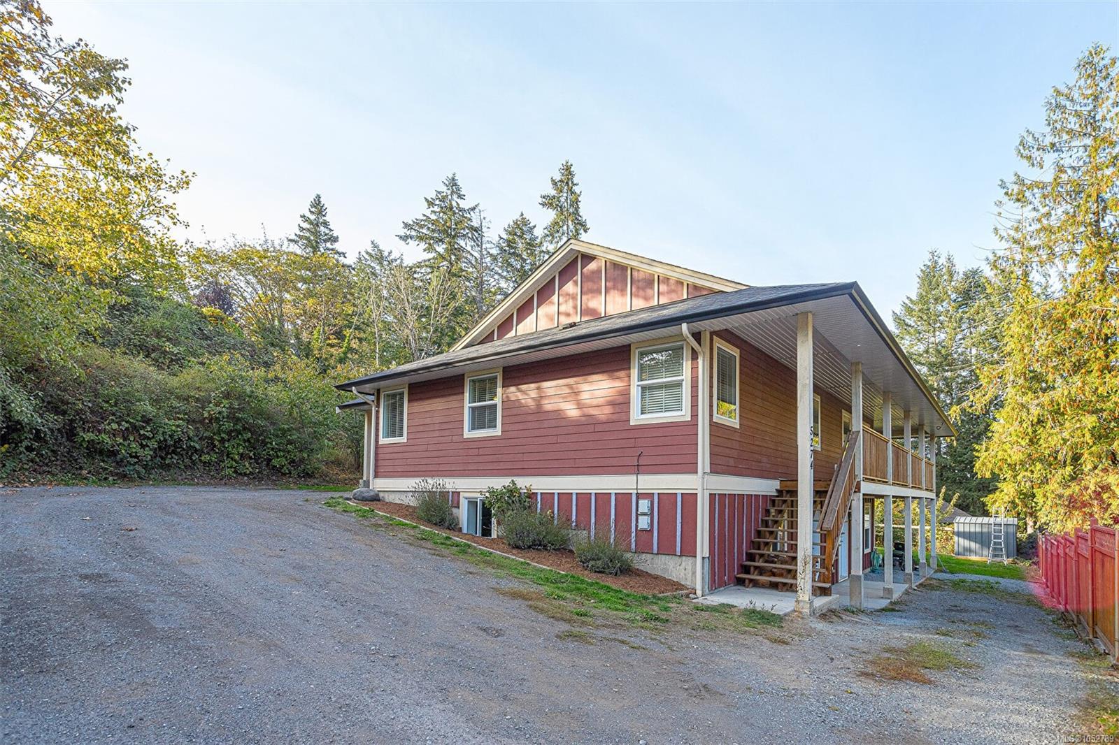 5274 Koksilah Rd — listing photo 7 of 81