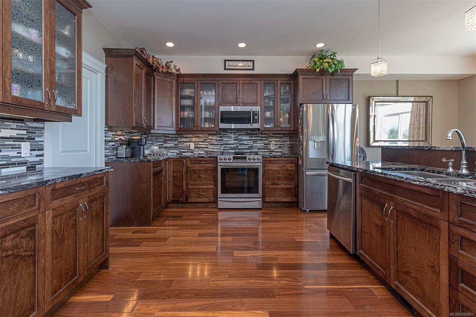 10-614 Granrose Terr — listing photo 14 of 44