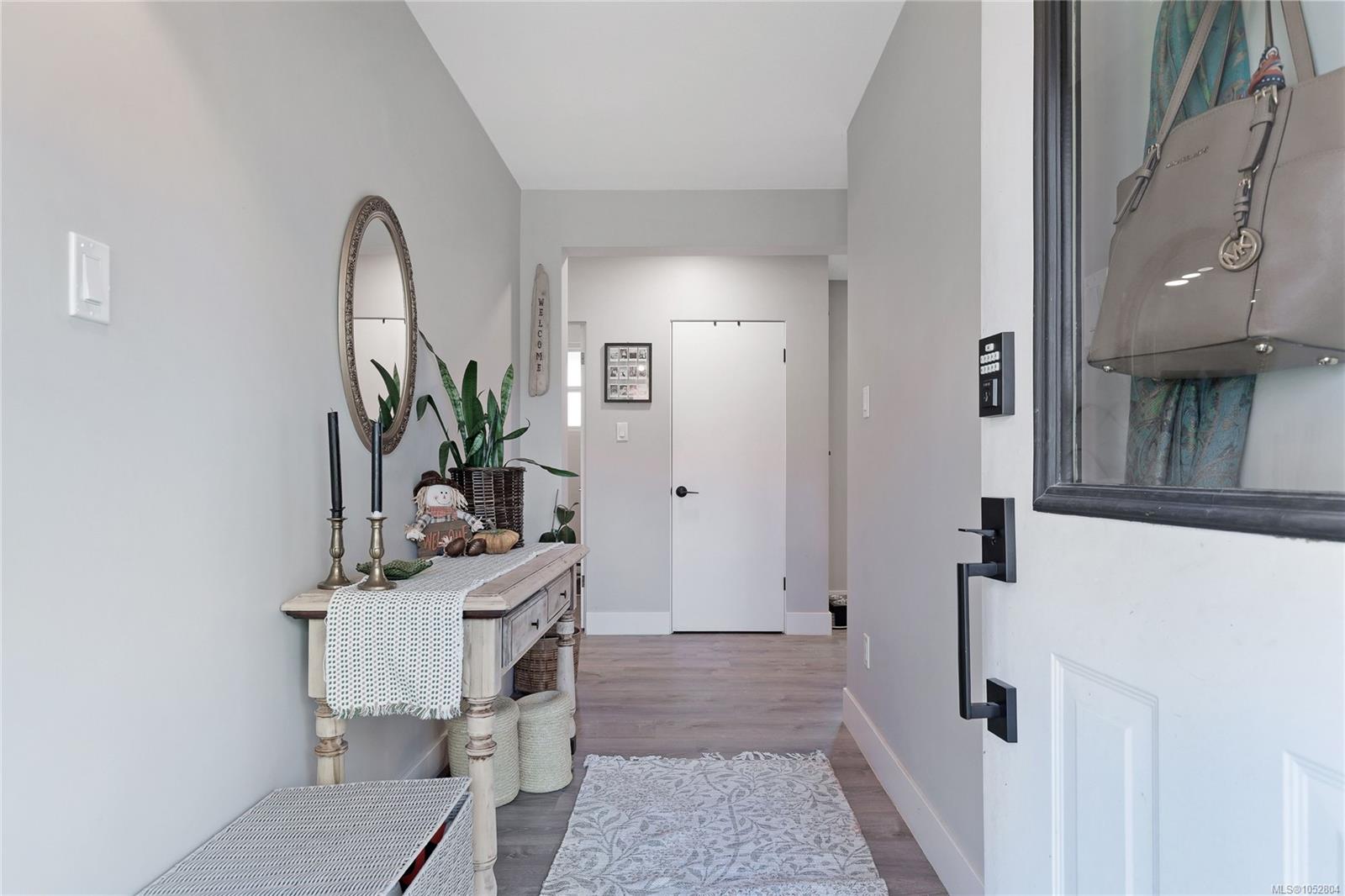 440 Allwood Rd — listing photo 6 of 46