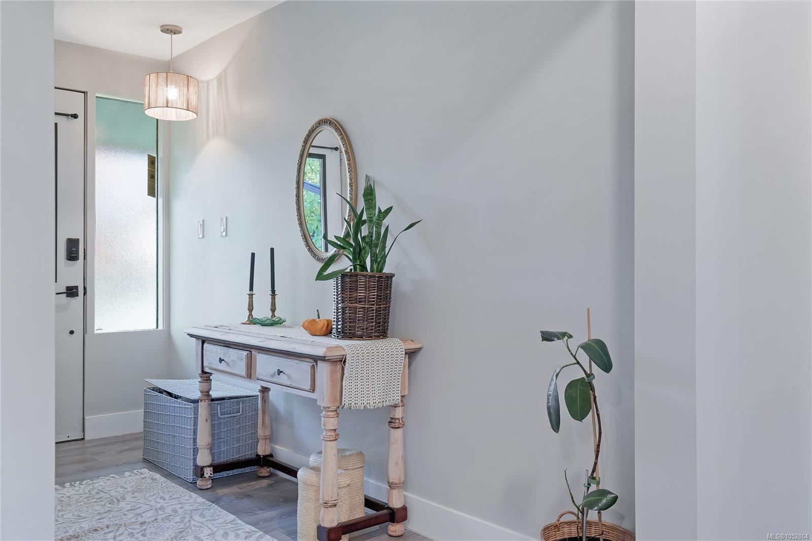 440 Allwood Rd — listing photo 7 of 46