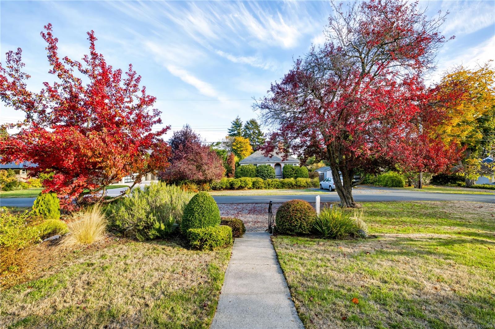 3910 Scolton Rd — listing photo 5 of 46